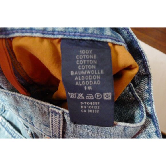 Zegna Sport Light Wash Distressed Jean - 32 - Picture 11 of 11